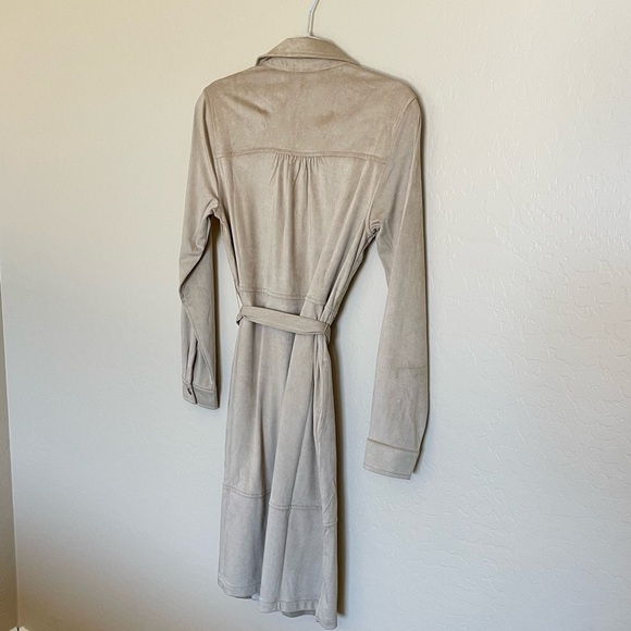 Denim & Co - Canyon Retreat Tan Suede Long Sleeve Dress - Picture 9 of 13